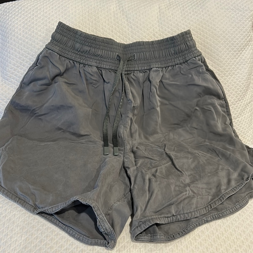 Womens Lululemon shorts
